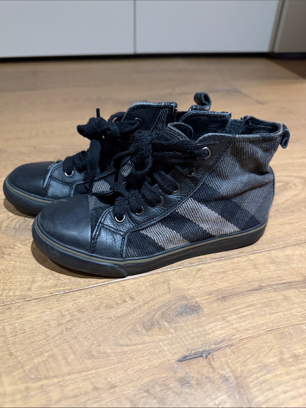 Burberry Kids Black Plaid High-Top Sneakers Size 31 (Small Fit)